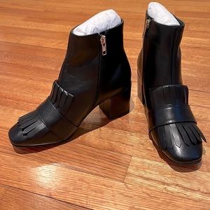 Steve Madden block heal bootie. Size 8.5